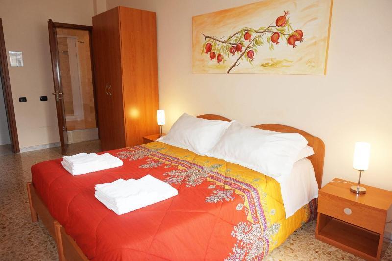 B&B Piazza 300Mila 레체 외부 사진