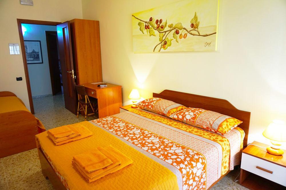 B&B Piazza 300Mila 레체 외부 사진